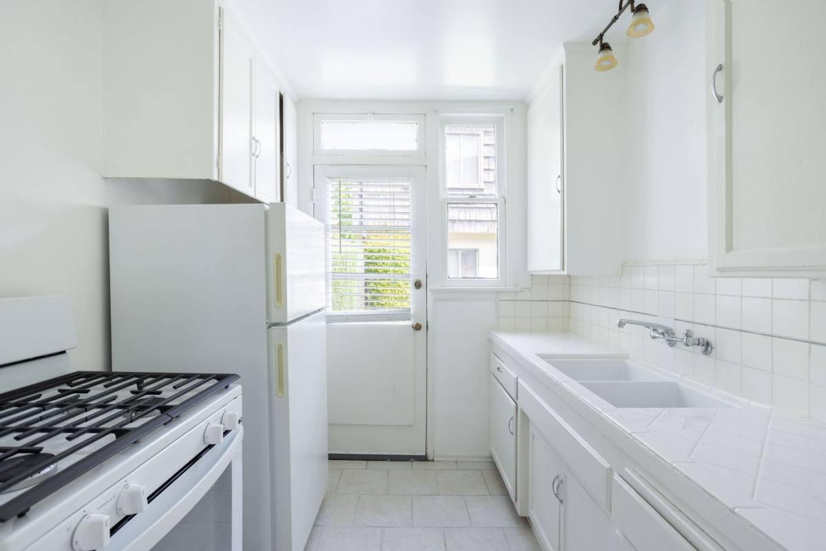 Apartment for rent at 346 N Maple Dr, Beverly Hills, CA 90210