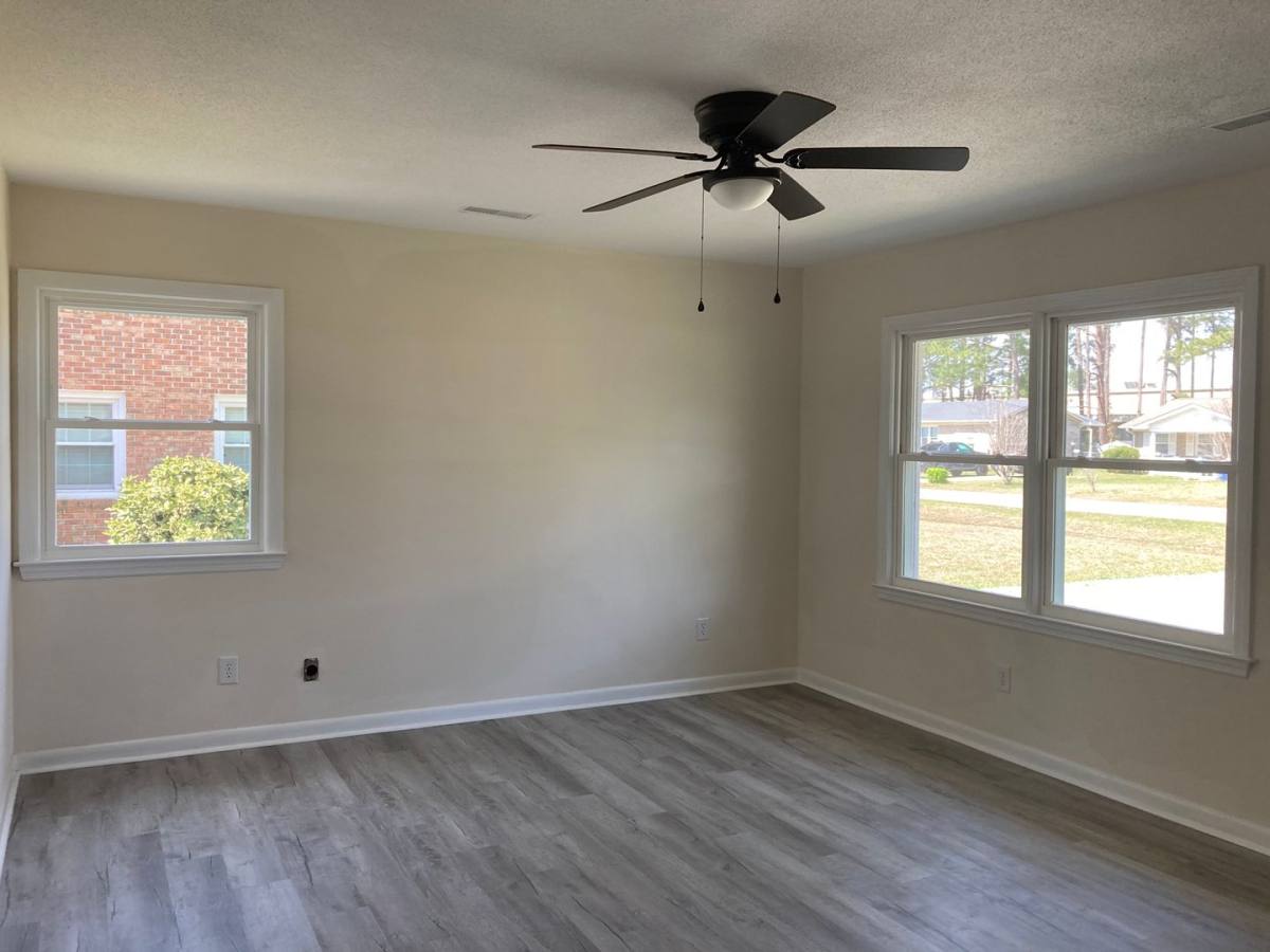 2913 Monroe Dr, New Bern, NC 28562 - House for Rent - Image 2