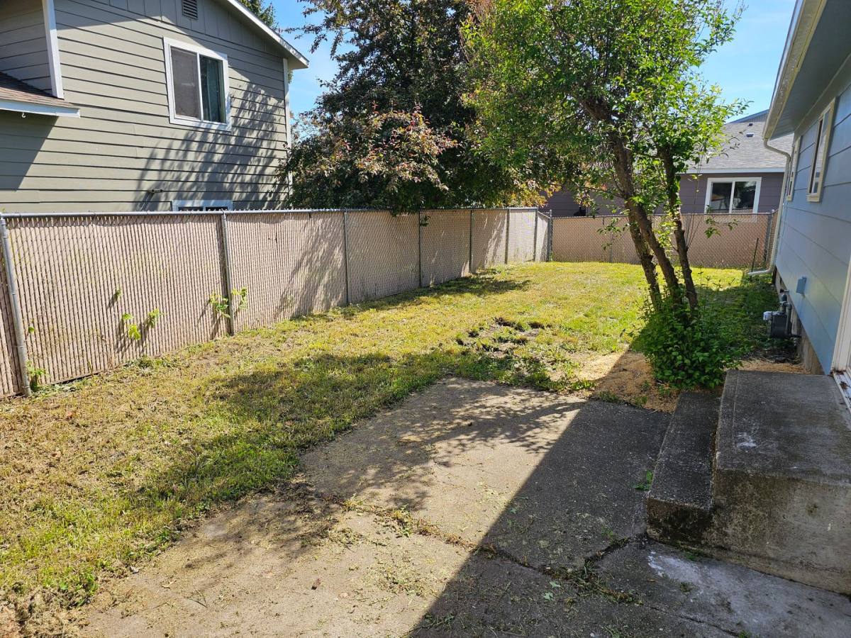 House for rent at 407 G Ave, La Grande, OR 97850