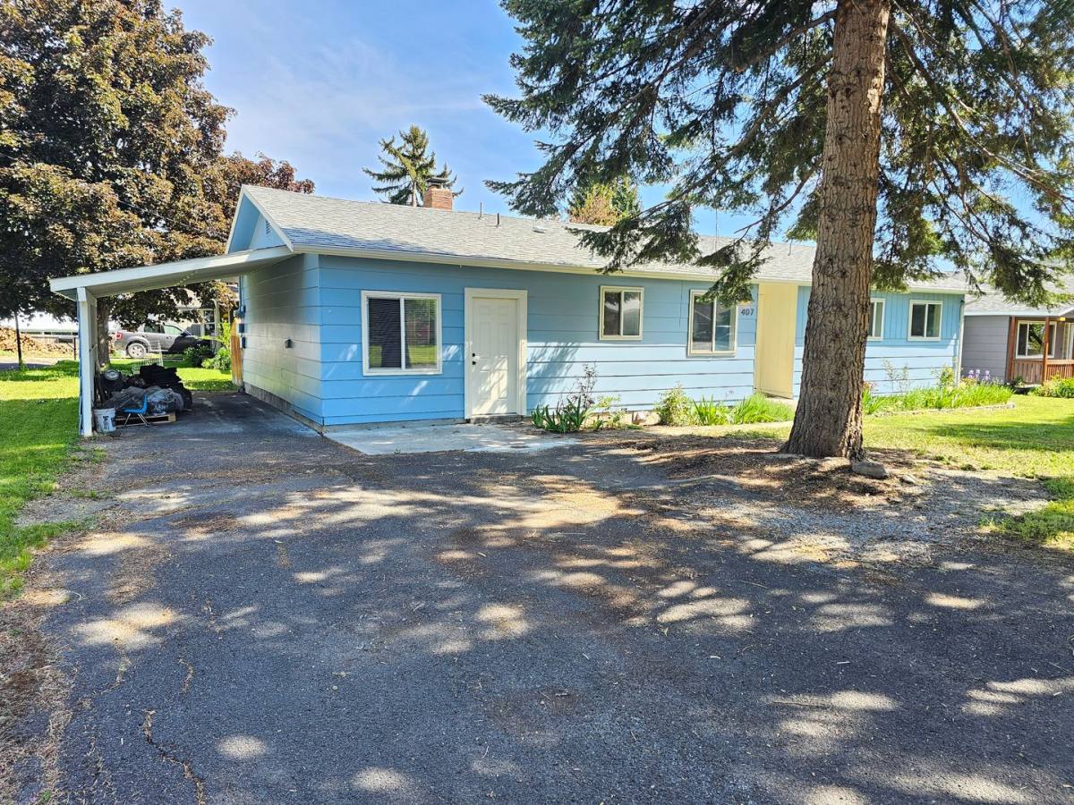 House for rent at 407 G Ave, La Grande, OR 97850