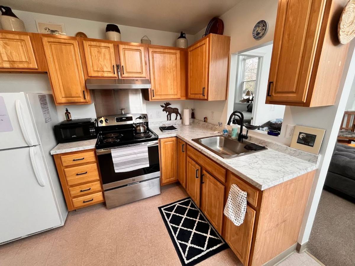 Apartment for rent at 3940 Horseshoe Pike, Honey Brook, PA 19344