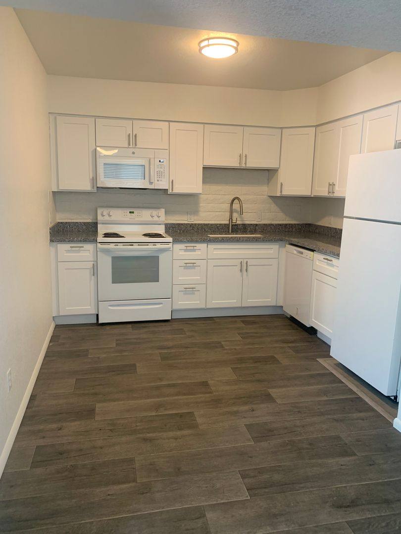 Townhouse for rent at 9009 E Broadway Blvd #601, Tucson, AZ 85710