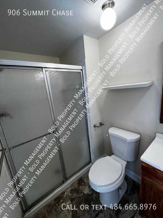 House for rent at 906 Summit Chase, Reading, PA 19611