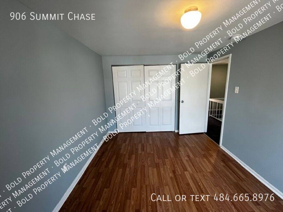 House for rent at 906 Summit Chase, Reading, PA 19611