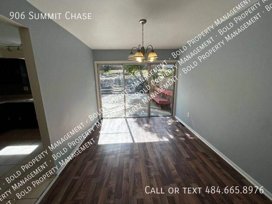 House for rent at 906 Summit Chase, Reading, PA 19611