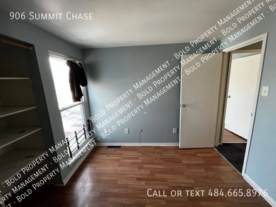 House for rent at 906 Summit Chase, Reading, PA 19611
