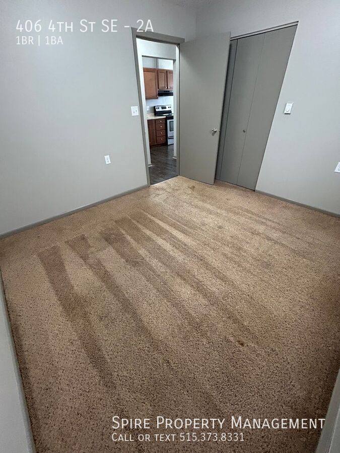 Apartment for rent at 406 4th St SE #2A, State Center, IA 50247