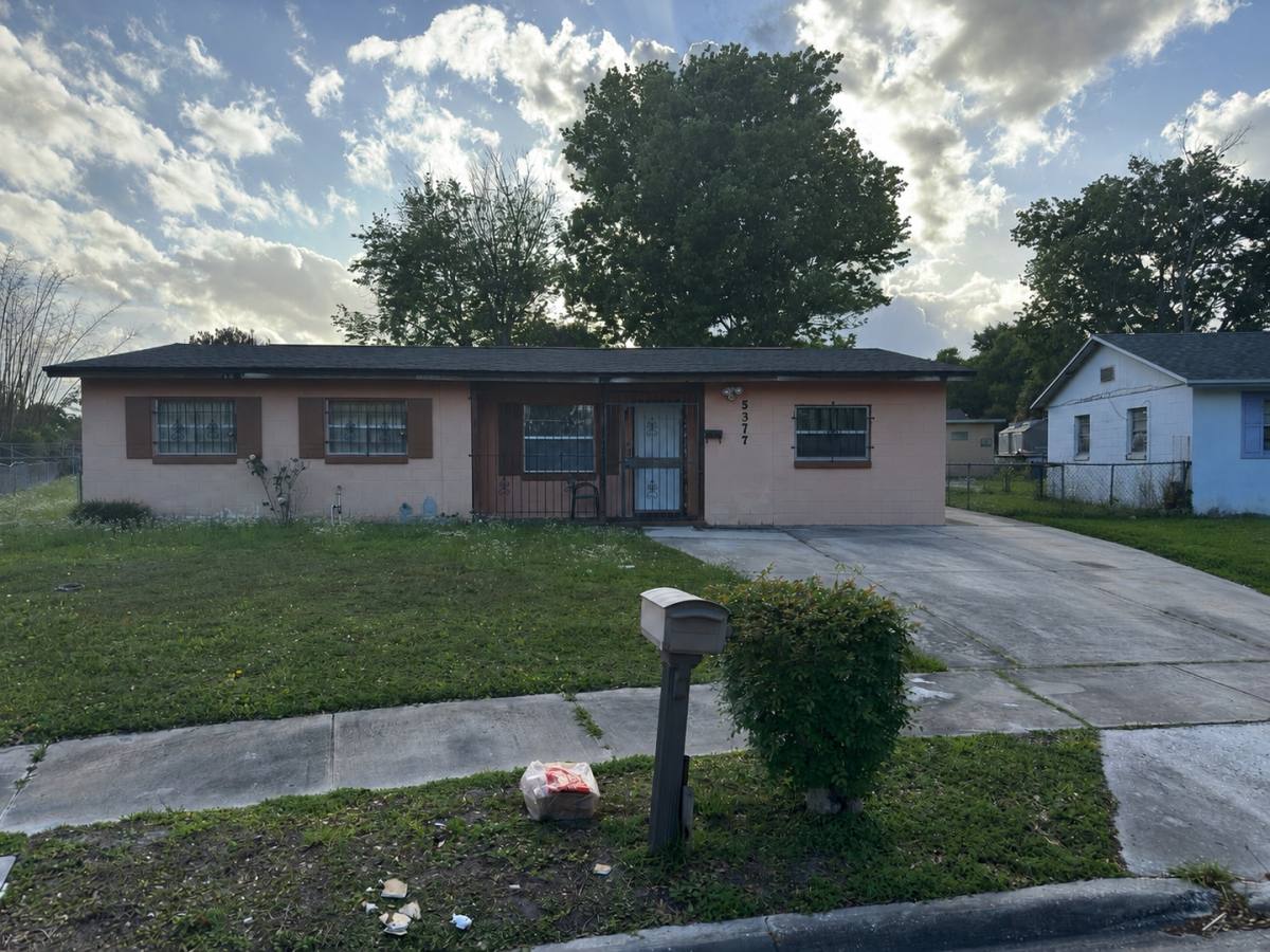 House for rent at 5377 Rosegay Court, Orlando, FL 32811