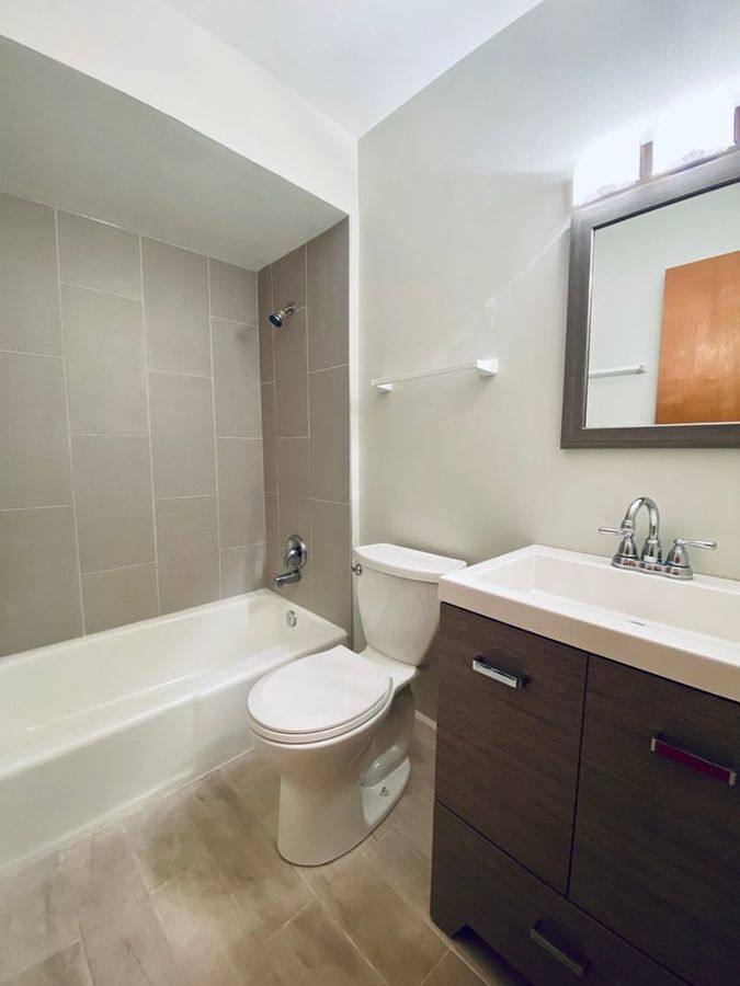 Apartment for rent at 162 Walton St #R, Barrington, IL 60010