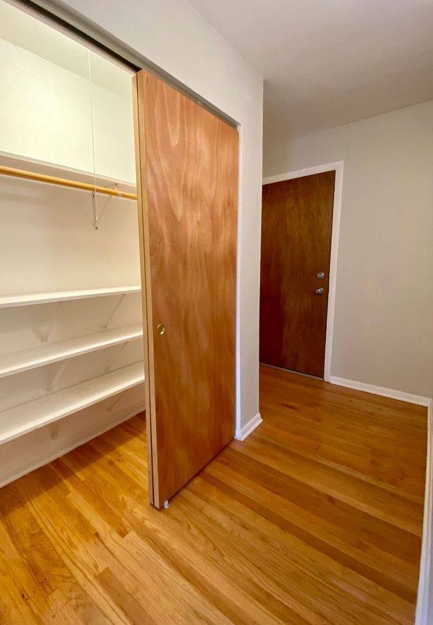 Apartment for rent at 162 Walton St #R, Barrington, IL 60010