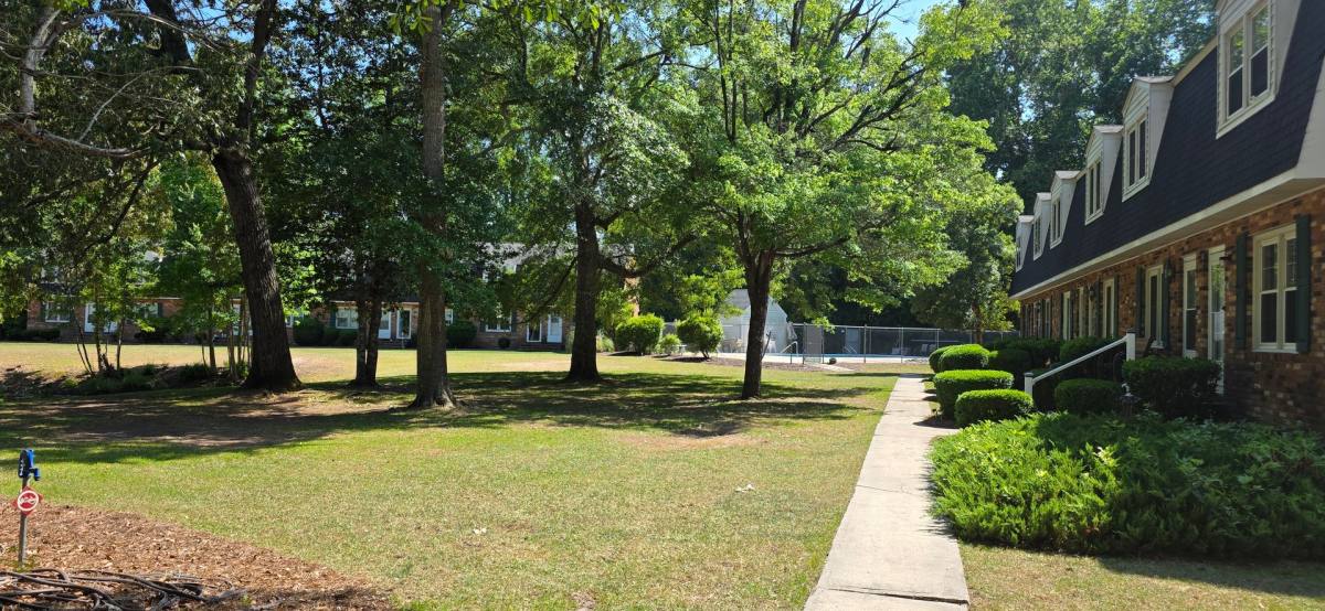 Apartment for rent at 6000 River Rd #20, Washington, NC 27889