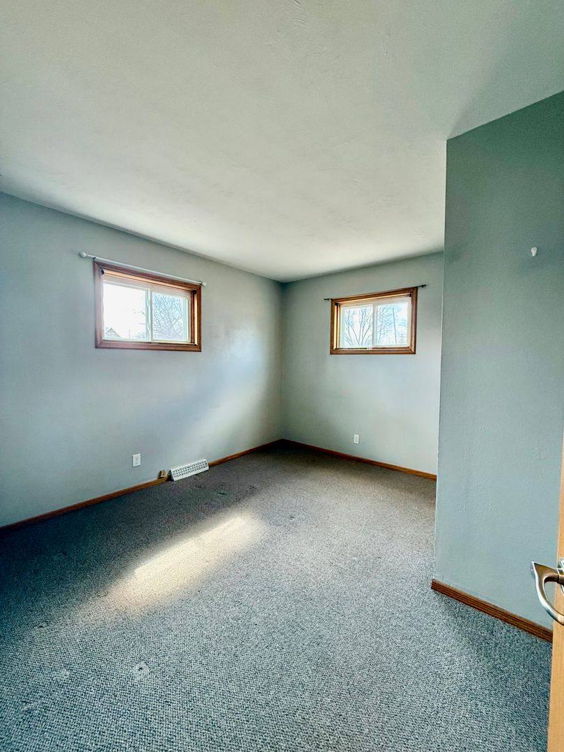 House for rent at 415 7th Ave NE, Valley City, ND 58072