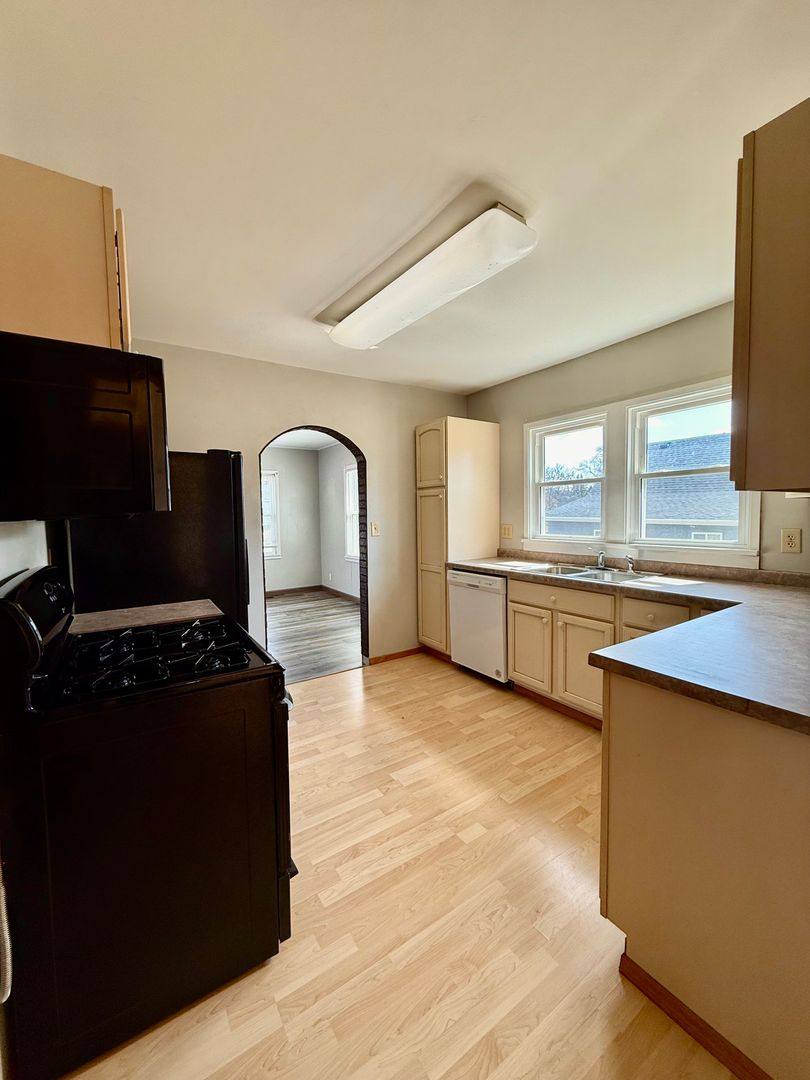 House for rent at 415 7th Ave NE, Valley City, ND 58072