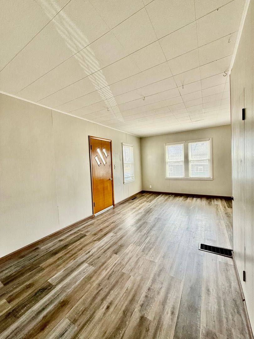 House for rent at 415 7th Ave NE, Valley City, ND 58072