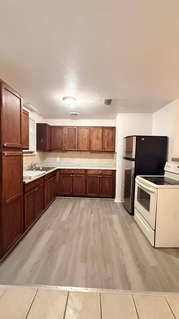 House for rent at 1604 Woodlyn Dr, Leesburg, FL 34748