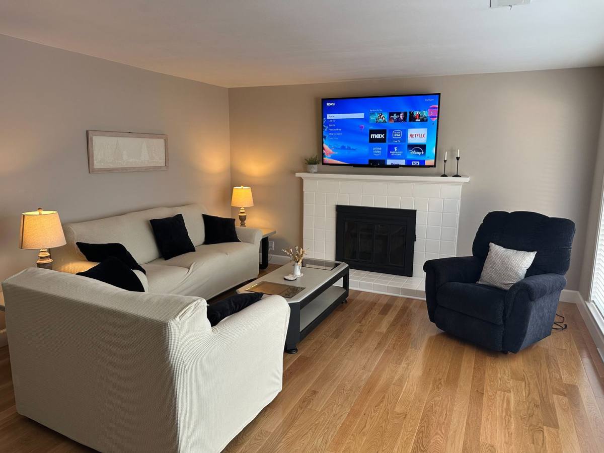 Apartment for rent at 4039 La Colina, Santa Barbara, CA 93110