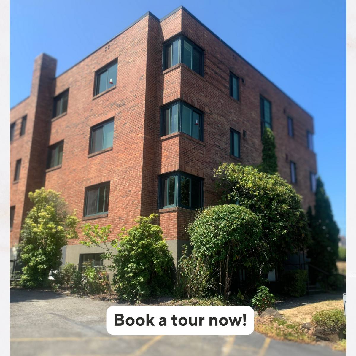 Apartment for rent at 7929 Green Lake Dr N, Seattle, WA 98103