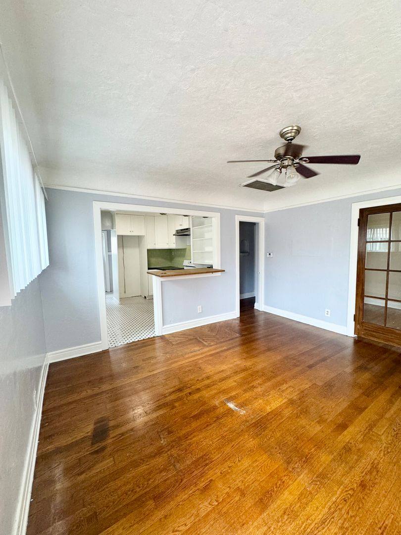 Apartment for rent at 546 - 550 W, San Pedro, CA 90731