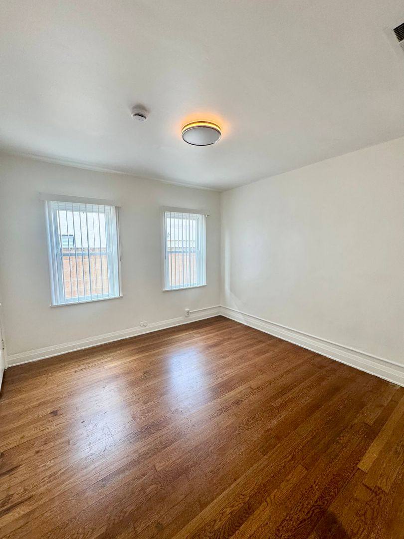 Apartment for rent at 546 - 550 W, San Pedro, CA 90731