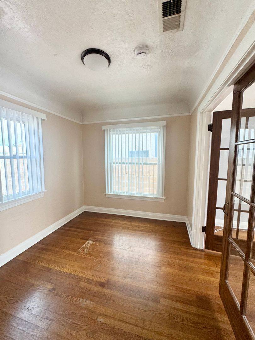 Apartment for rent at 546 - 550 W, San Pedro, CA 90731