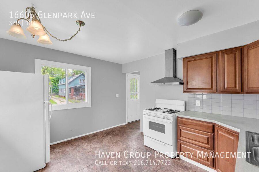 House for rent at 16605 Glenpark Ave, Cleveland, OH 44128