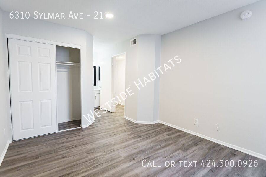 Apartment for rent at 6310 Sylmar Ave, Van Nuys, CA 91401
