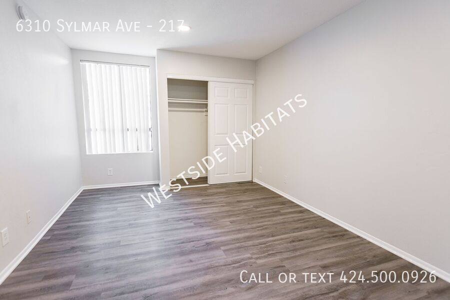 Apartment for rent at 6310 Sylmar Ave, Van Nuys, CA 91401