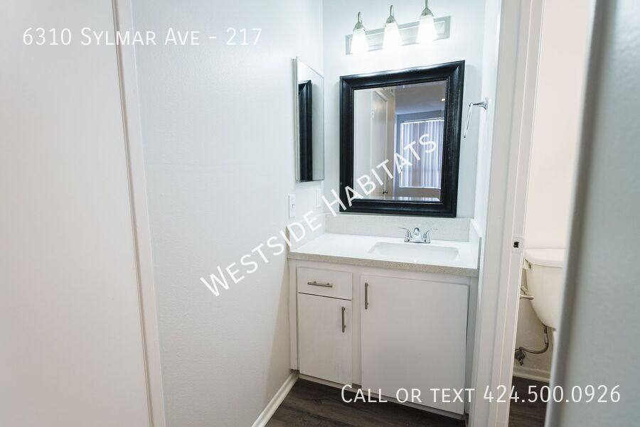 Apartment for rent at 6310 Sylmar Ave, Van Nuys, CA 91401
