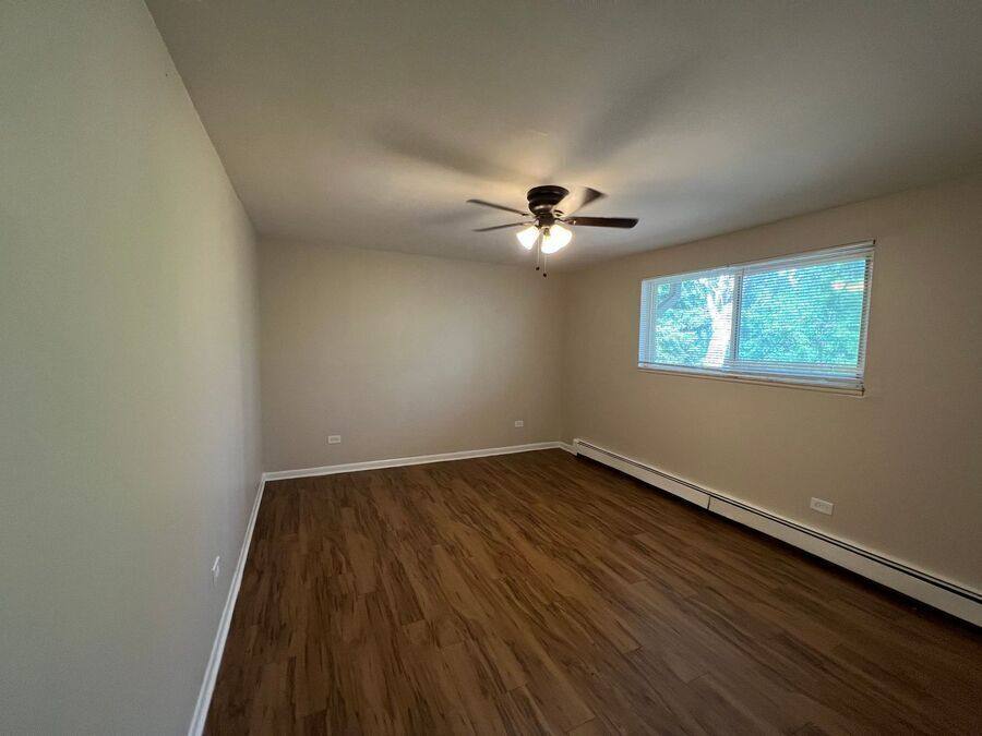 Apartment for rent at 320 N Harvard Ave #H, Villa Park, IL 60181