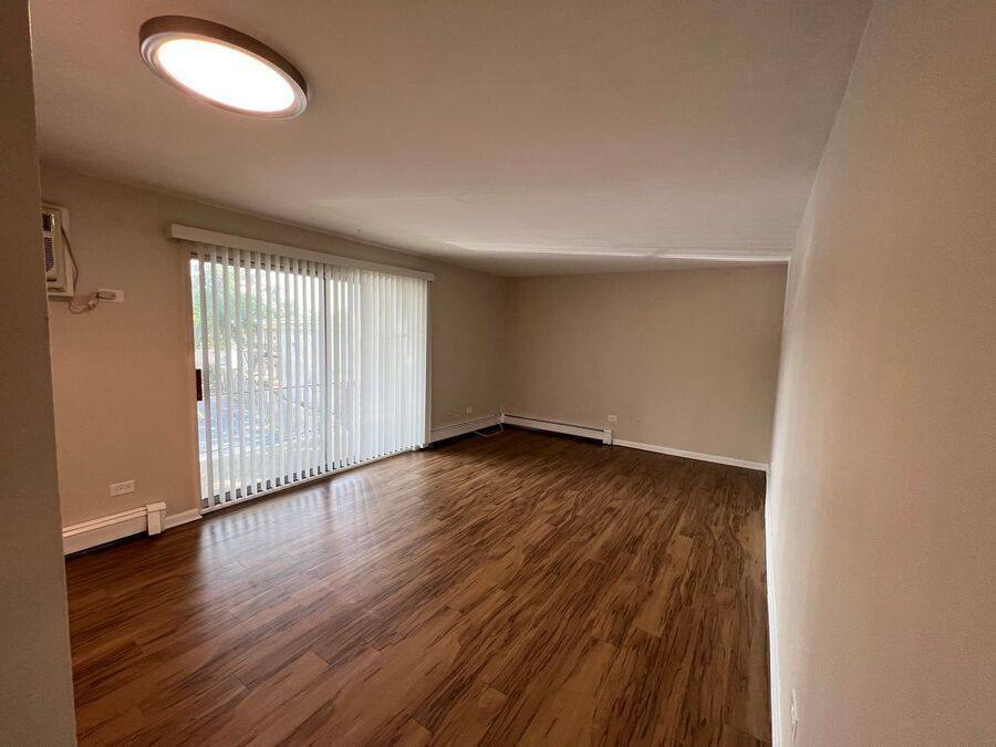 Apartment for rent at 320 N Harvard Ave #H, Villa Park, IL 60181