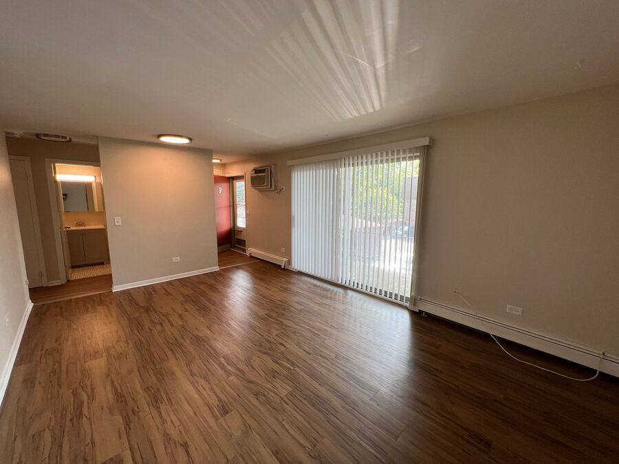 Apartment for rent at 320 N Harvard Ave #H, Villa Park, IL 60181