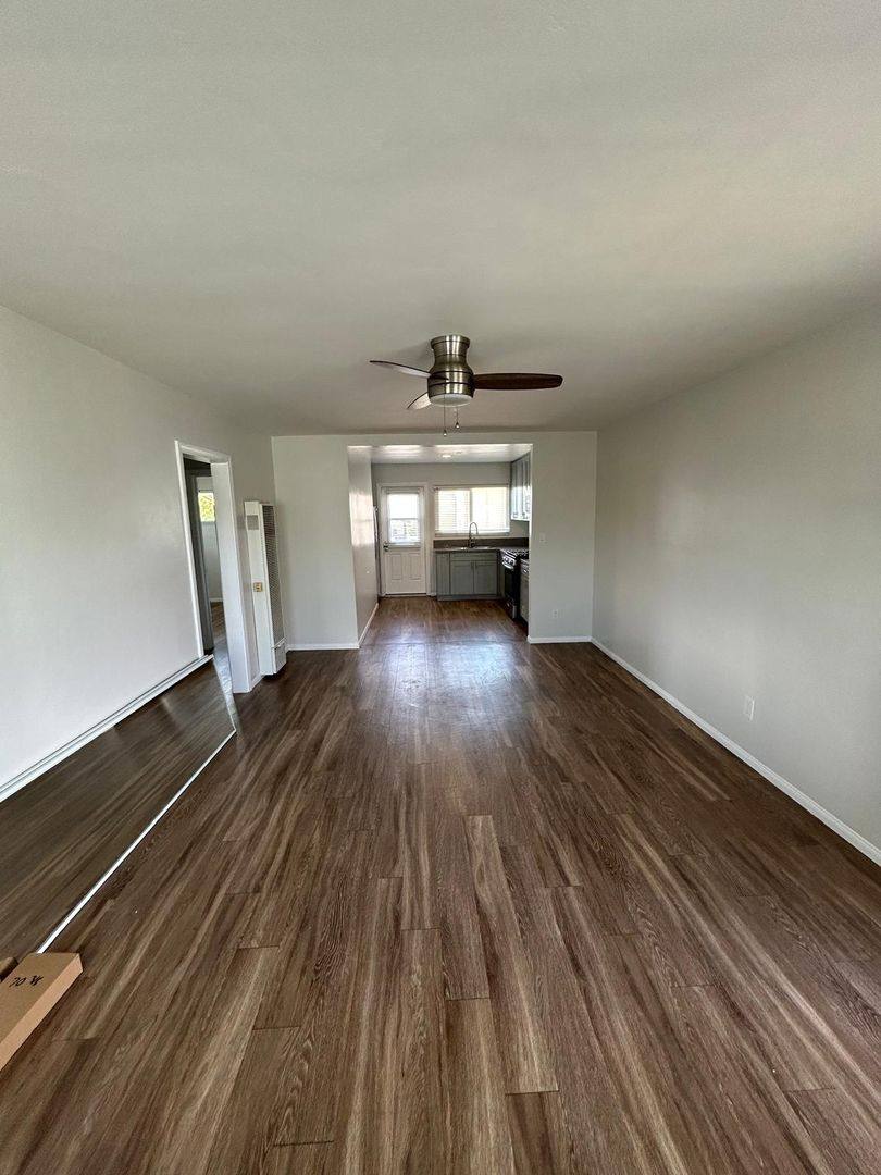 Apartment for rent at 376 - 378 Park Way, Chula Vista, CA 91910