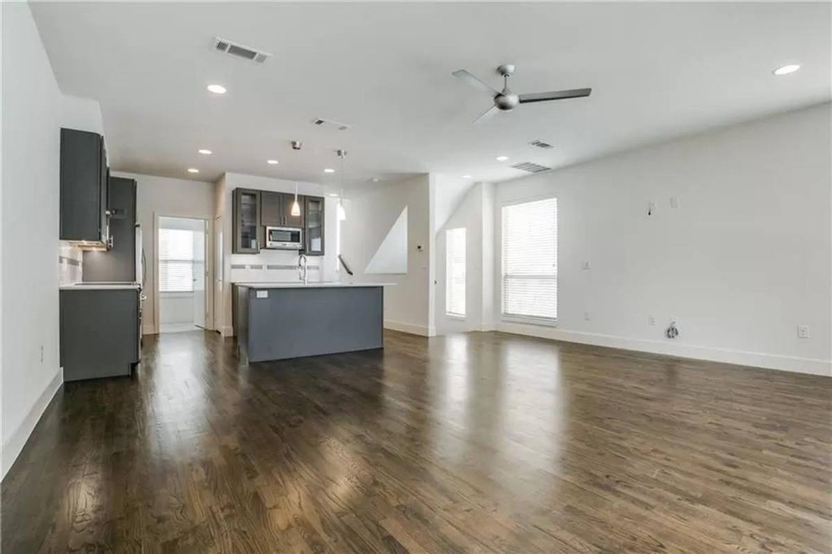 Townhouse for rent at 4303 Cole Ave, Dallas, TX 75205