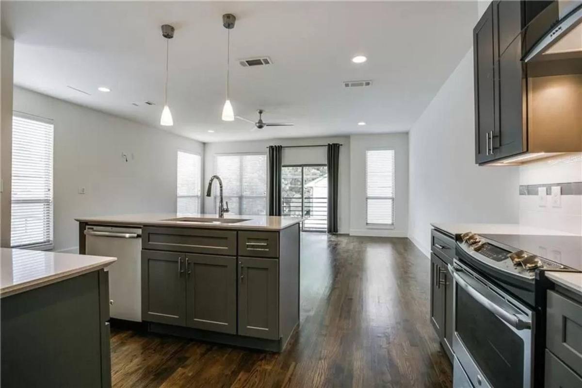 Townhouse for rent at 4303 Cole Ave, Dallas, TX 75205