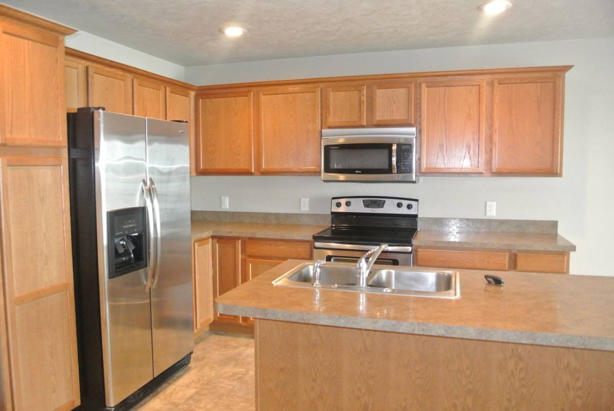 Apartment for rent at 600 31st Ave SW, Minot, ND 58701