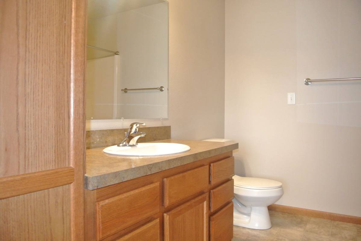 Apartment for rent at 600 31st Ave SW, Minot, ND 58701
