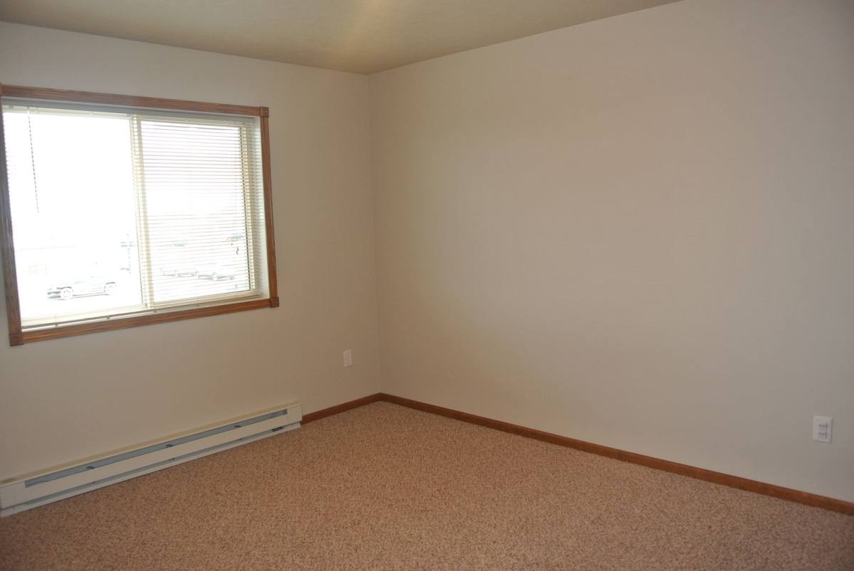 Apartment for rent at 600 31st Ave SW, Minot, ND 58701