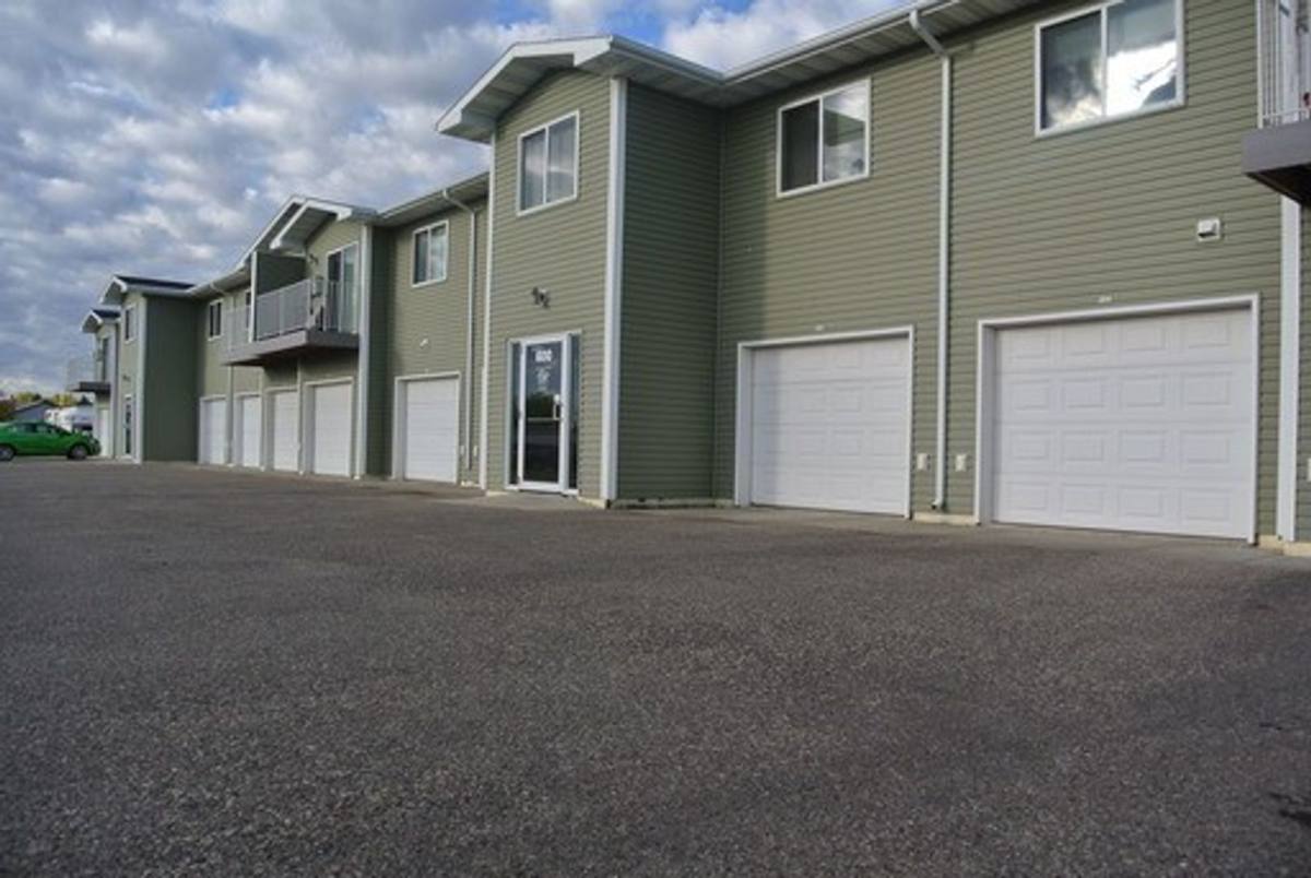 Apartment for rent at 600 31st Ave SW, Minot, ND 58701