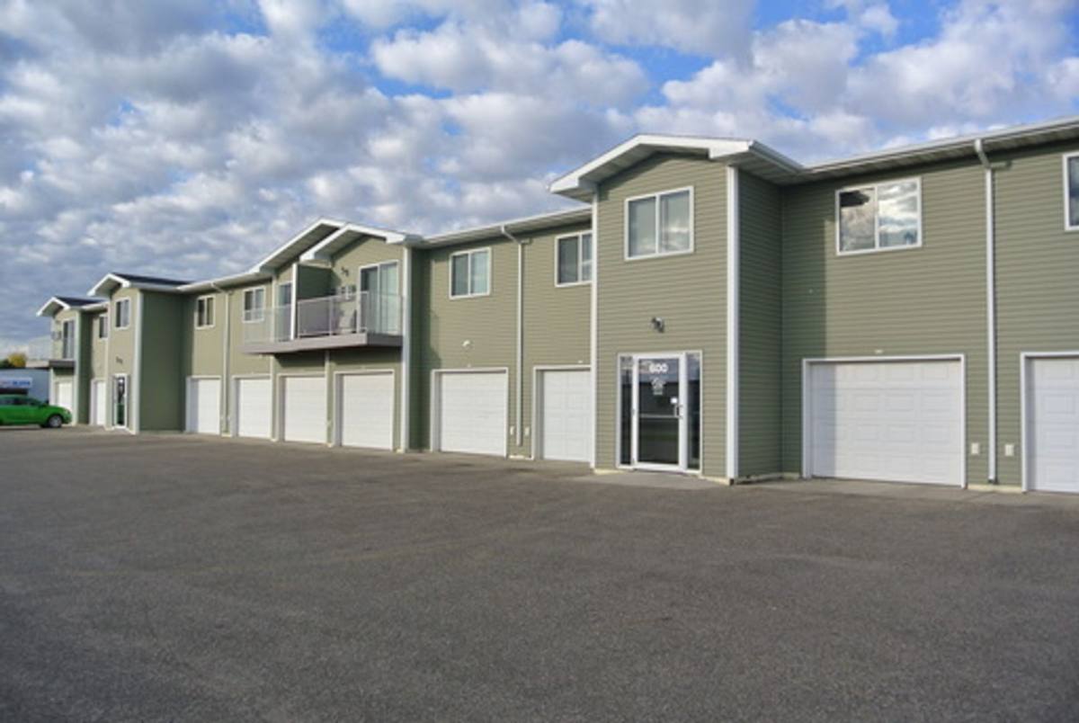Apartment for rent at 600 31st Ave SW, Minot, ND 58701