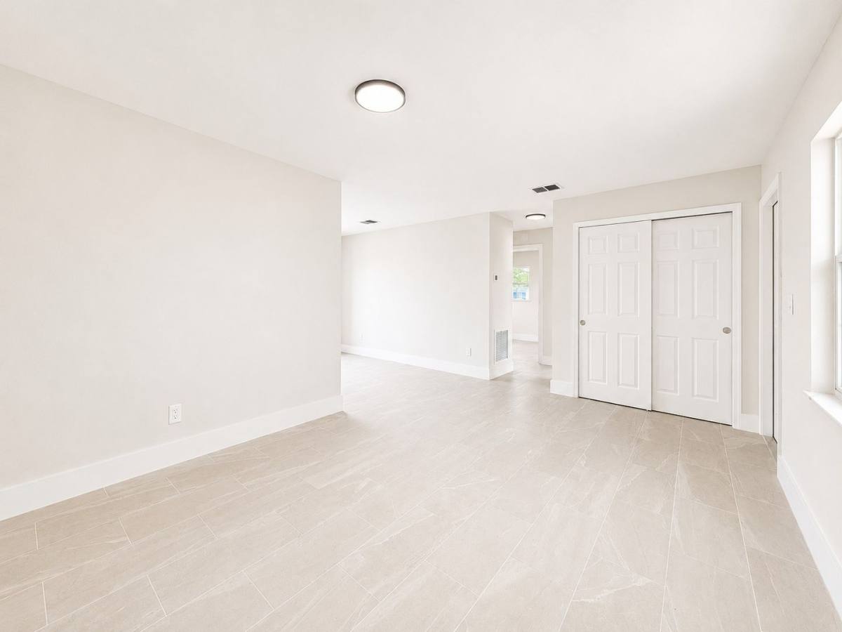Apartment for rent at 5422 5424 Ninth Ave, Fort Myers, FL 33907