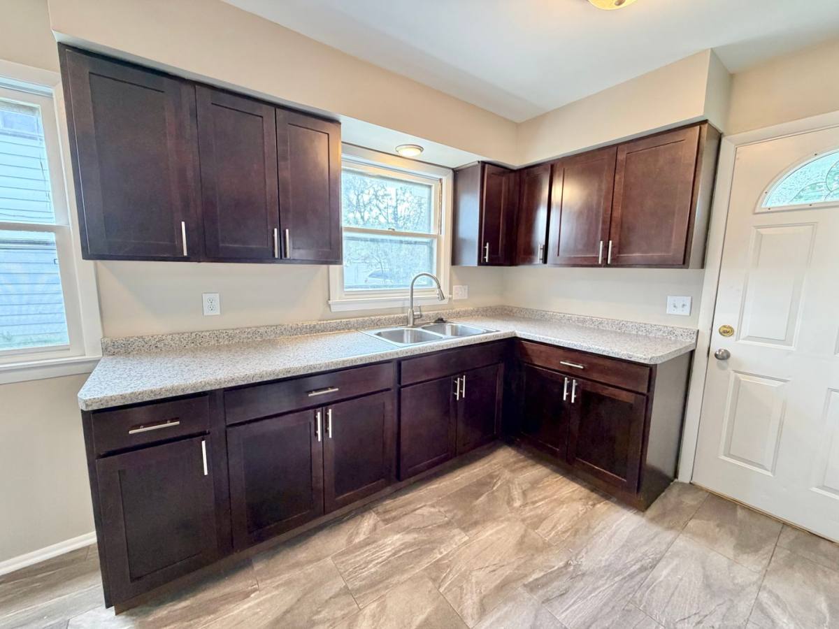 Townhouse for rent at 6919-6921 W Brentwood Ave E, Milwaukee, WI 53223