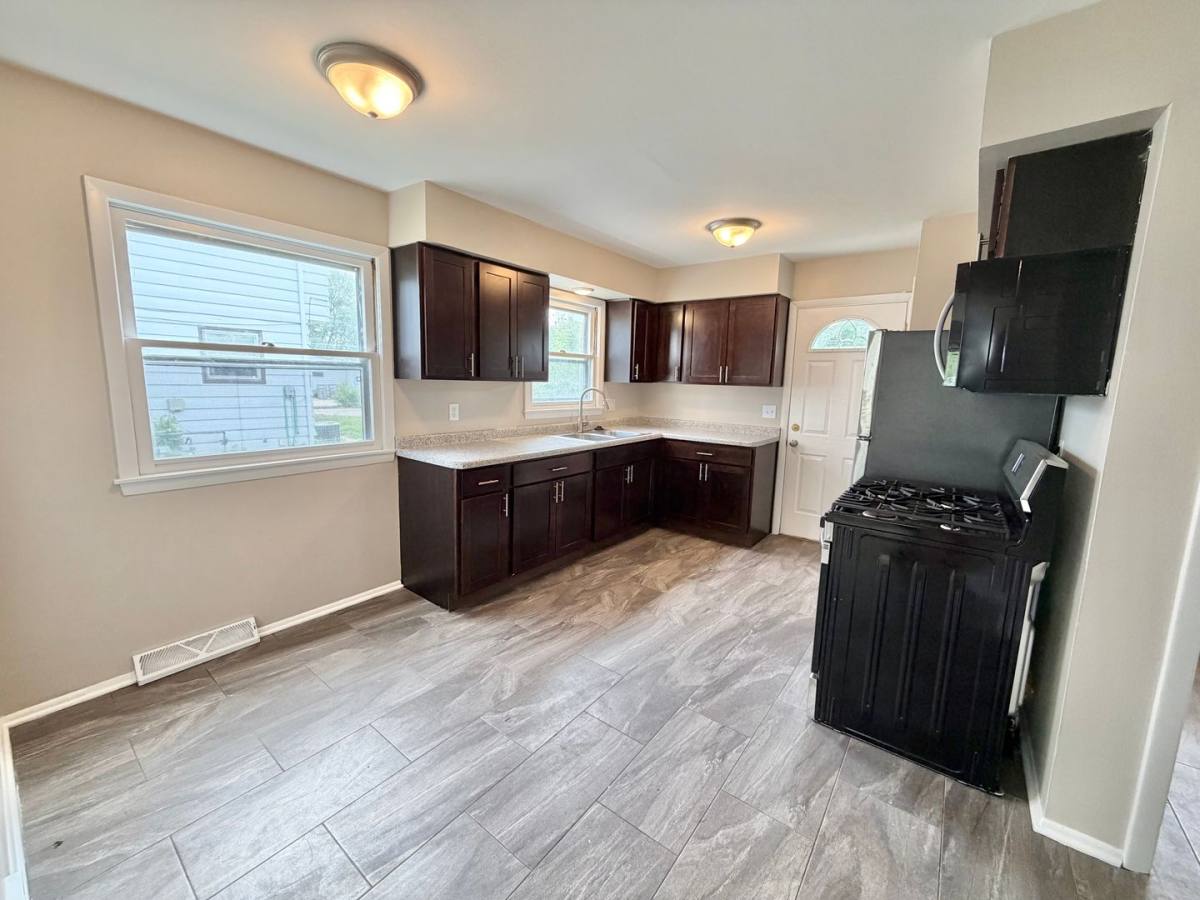 Townhouse for rent at 6919-6921 W Brentwood Ave E, Milwaukee, WI 53223