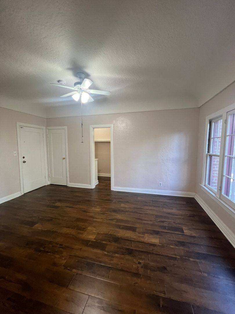 Apartment for rent at 337 W Elk Ave, Glendale, CA 91204