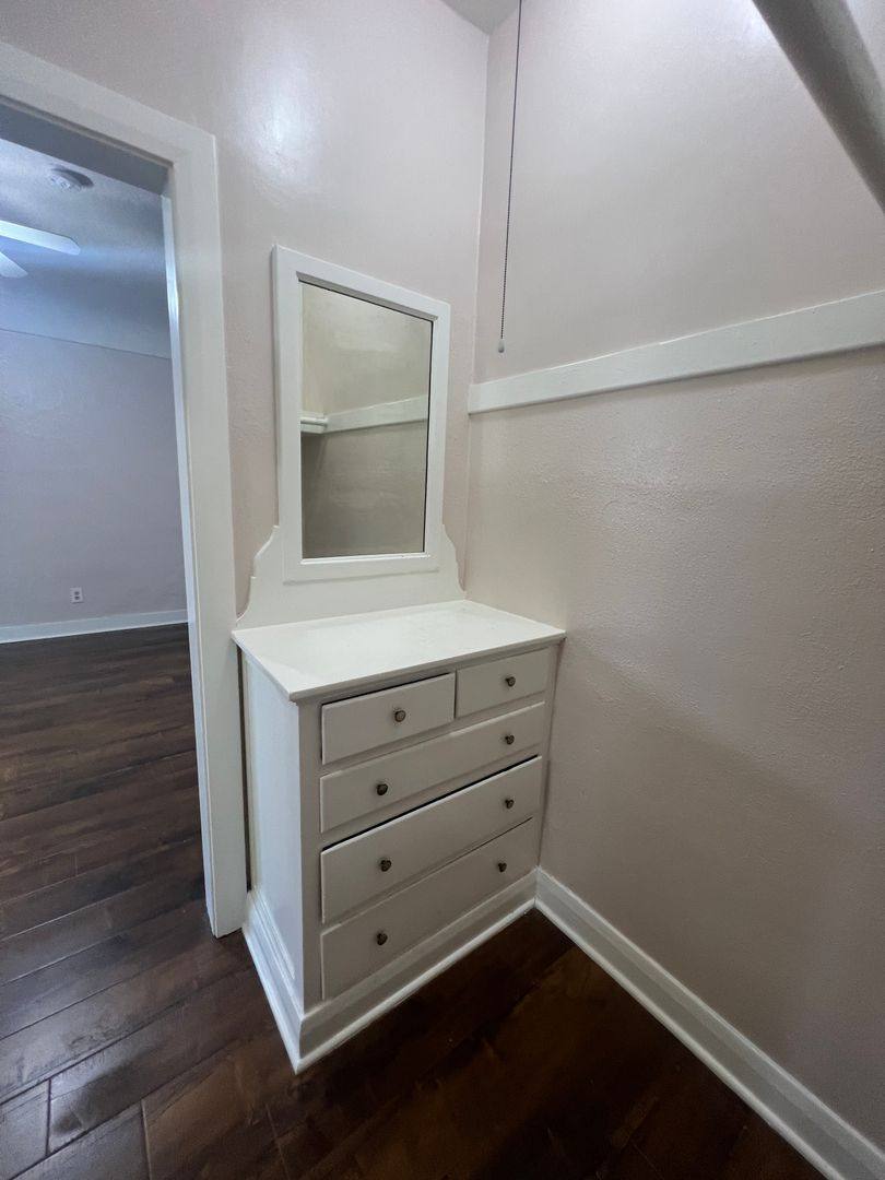 Apartment for rent at 337 W Elk Ave, Glendale, CA 91204