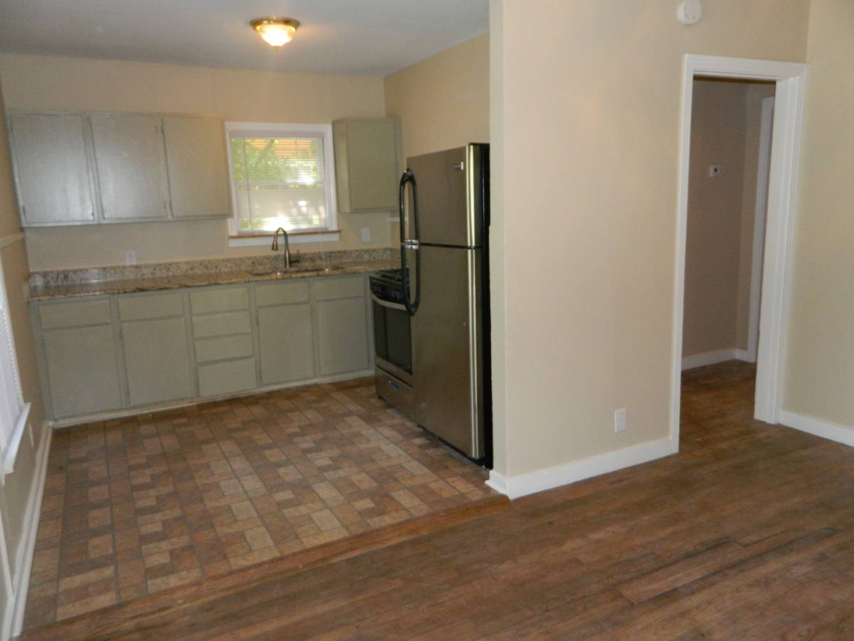 Apartment for rent at 4501 Lareina Dr, Austin, TX 78745