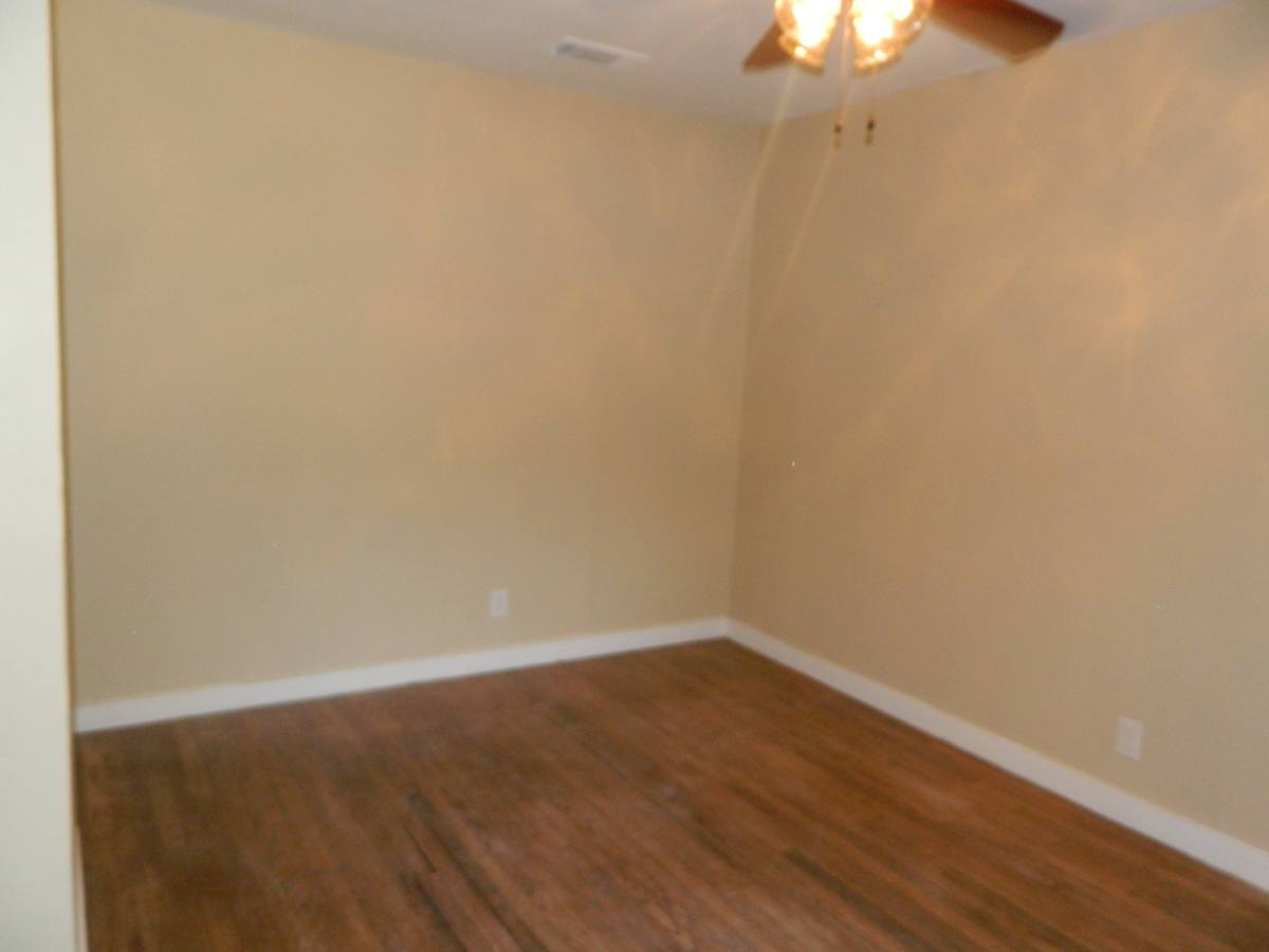 Apartment for rent at 4501 Lareina Dr, Austin, TX 78745
