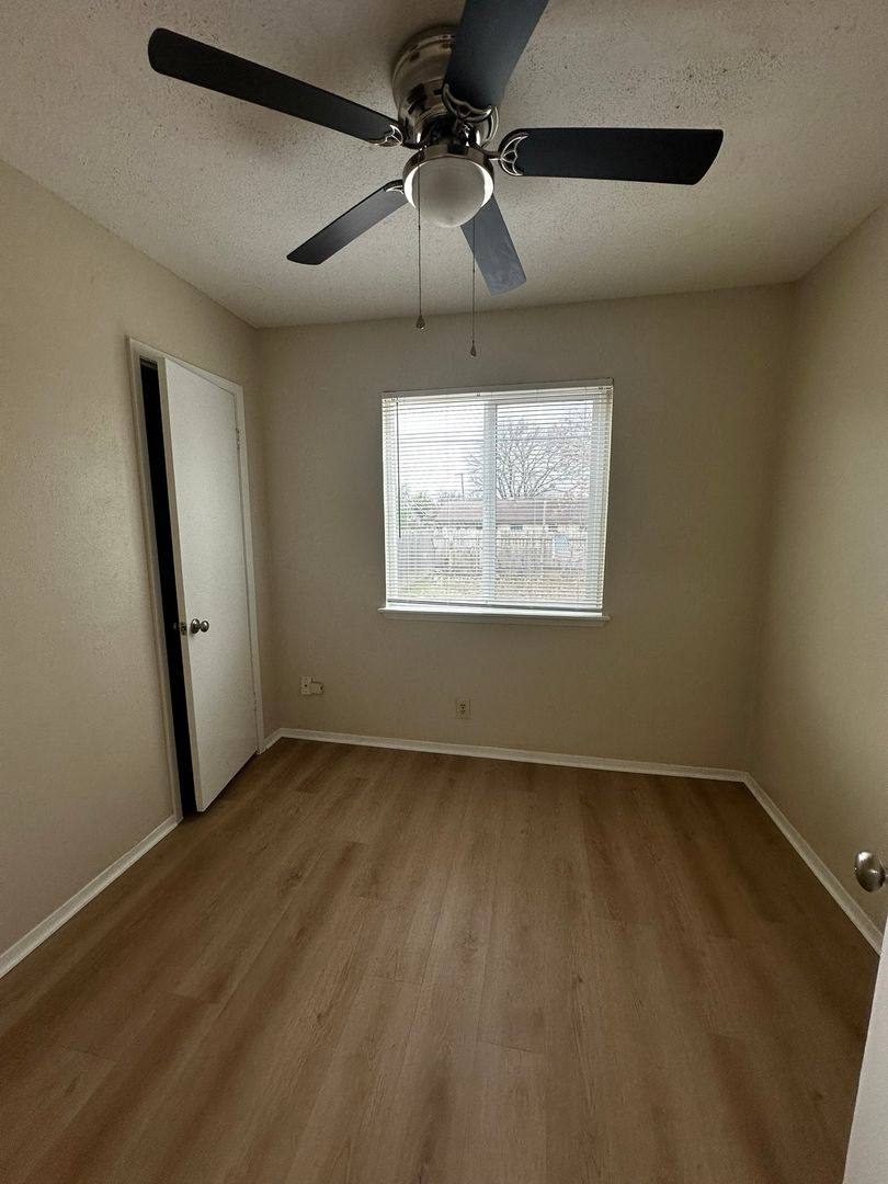 Apartment for rent at 5802 Emerald Forest Dr, Austin, TX 78745