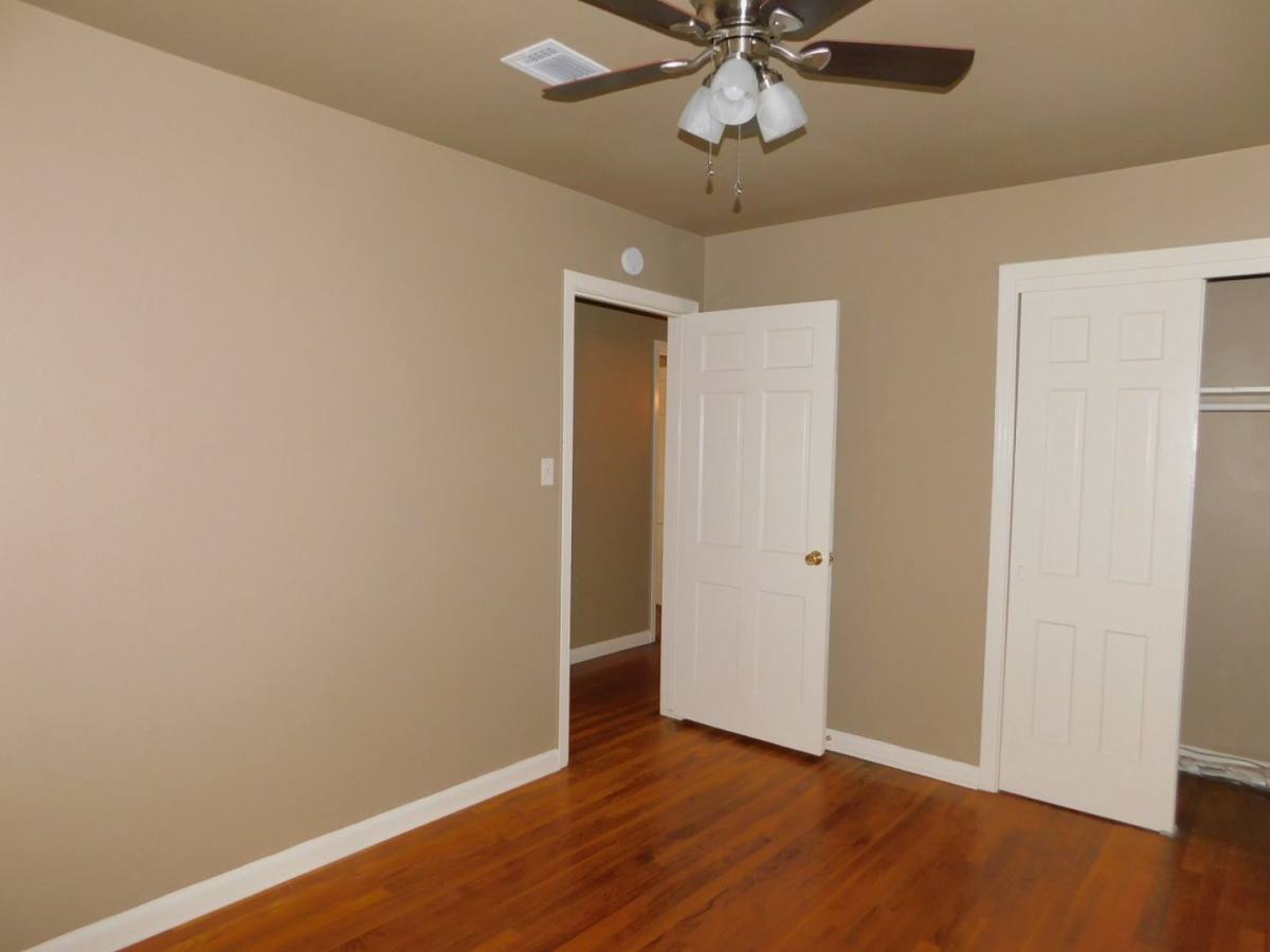 House for rent at 1400 Berkshire Dr, Austin, TX 78723