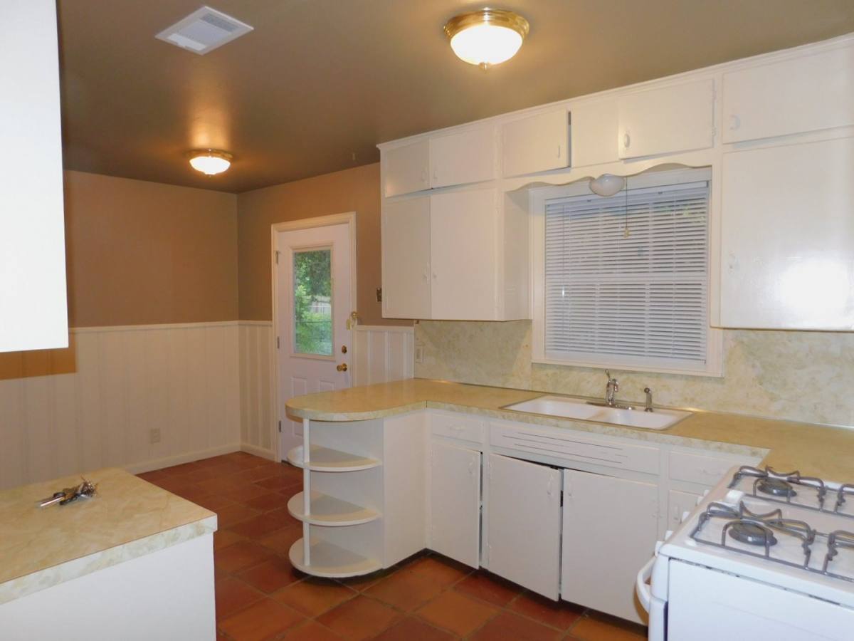 House for rent at 1400 Berkshire Dr, Austin, TX 78723