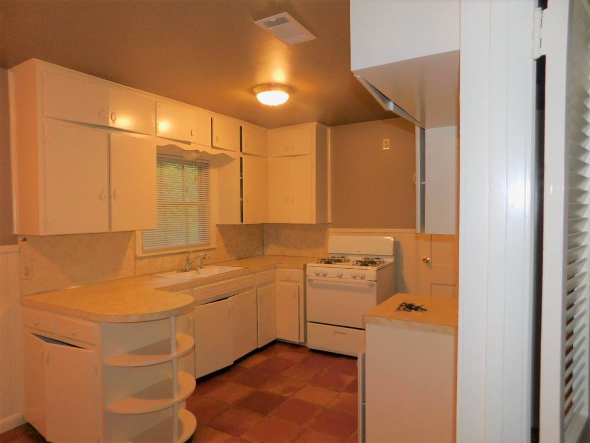 House for rent at 1400 Berkshire Dr, Austin, TX 78723